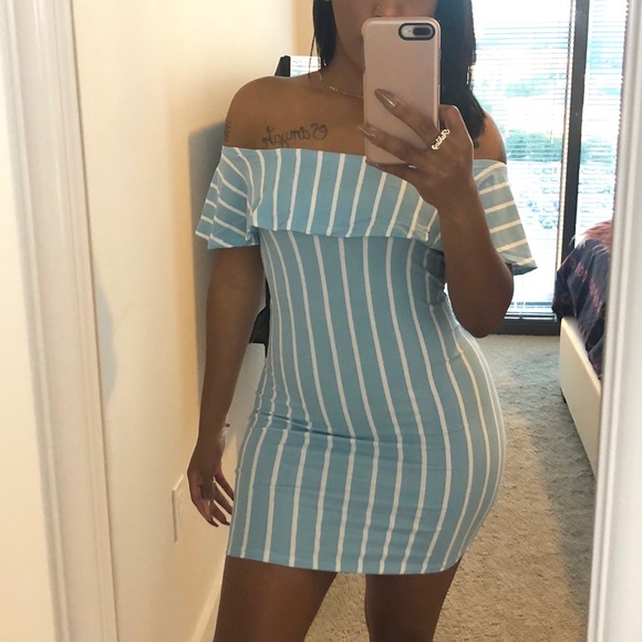 ‼️LAST LARGE‼️ OFF THE SHOULDER DRESS - Picture 4 of 5